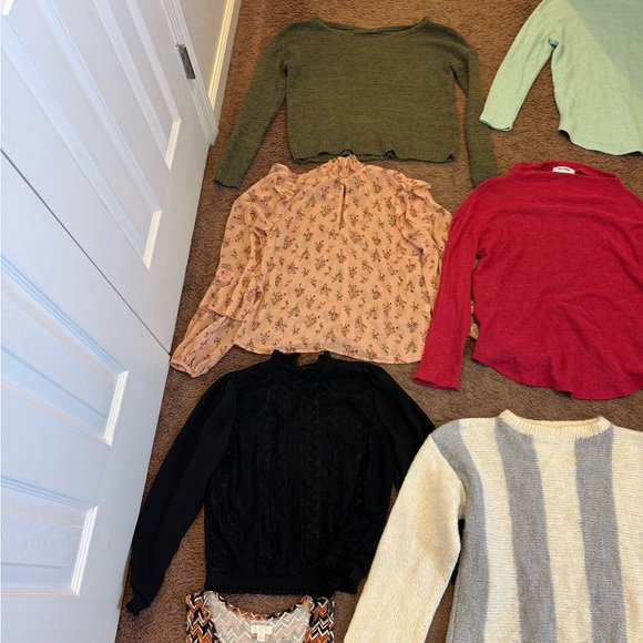 Lot Of 9 Shirts Tops Sweaters Old Navy Forever 21 POL C Wonder S - Picture 3 of 10